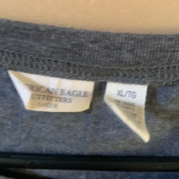 American Eagle Go Down It’s Different Costa Rica Gray and pink XL Tshirt - Picture 2 of 4